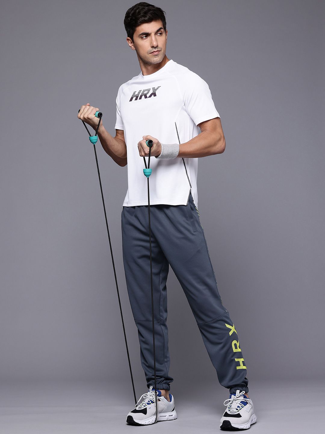 HRX oleh Hrithik Roshan Men Logo jenama dicetak joggers latihan kering cepat