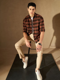 DENNISON Men Beige-Coloured Self Design Tapered Fit Trouser