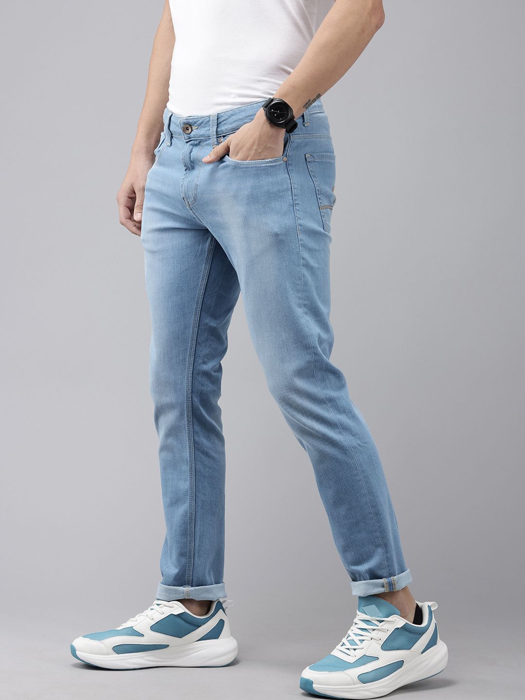 SPYKAR Men Super Skinny Fit Low-Rise Light Fade Stretchable Jeans