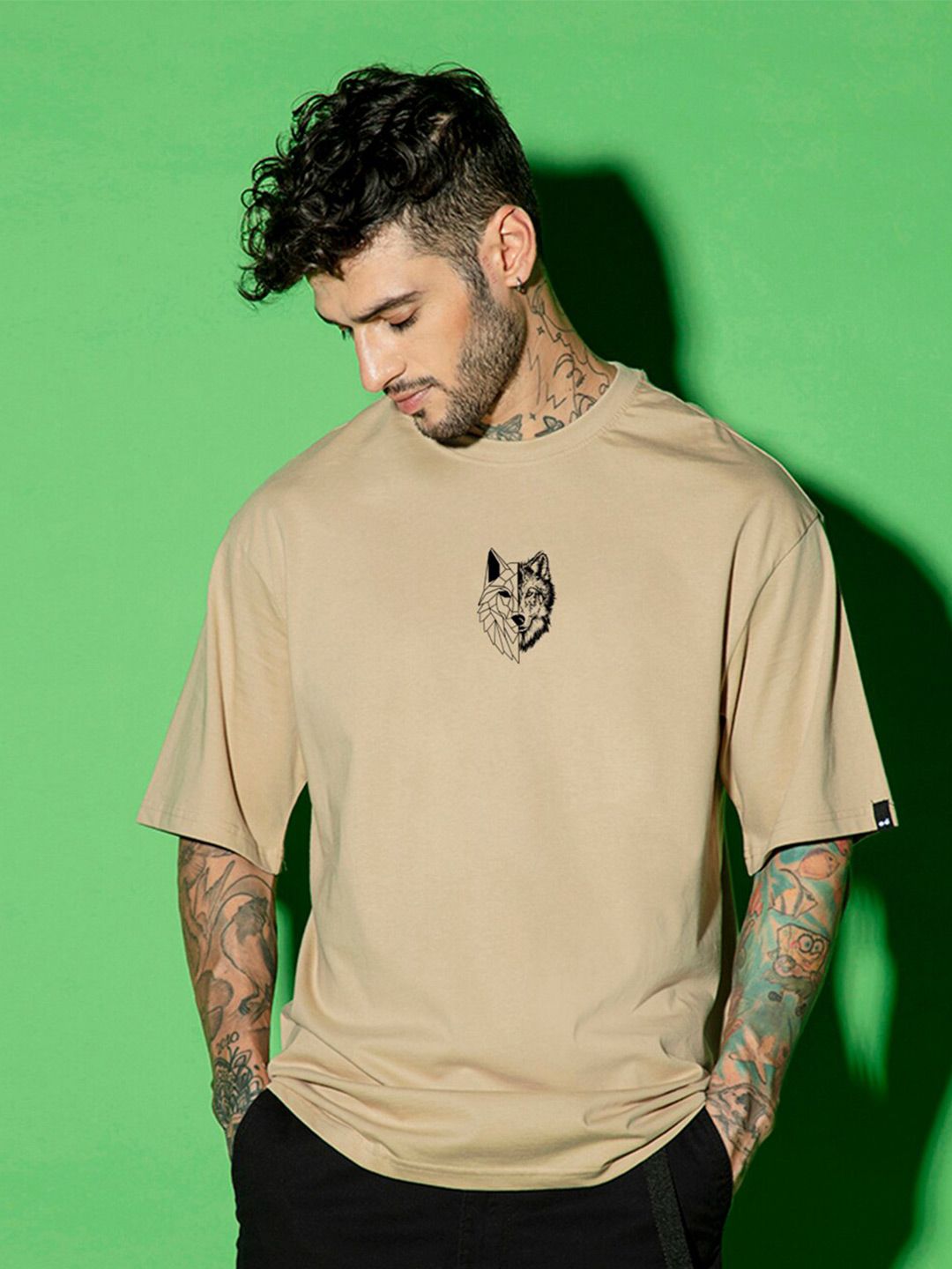 Bewakoof Brown Graphic Printed Drop-Shoulder Oversized Cotton T-shirt