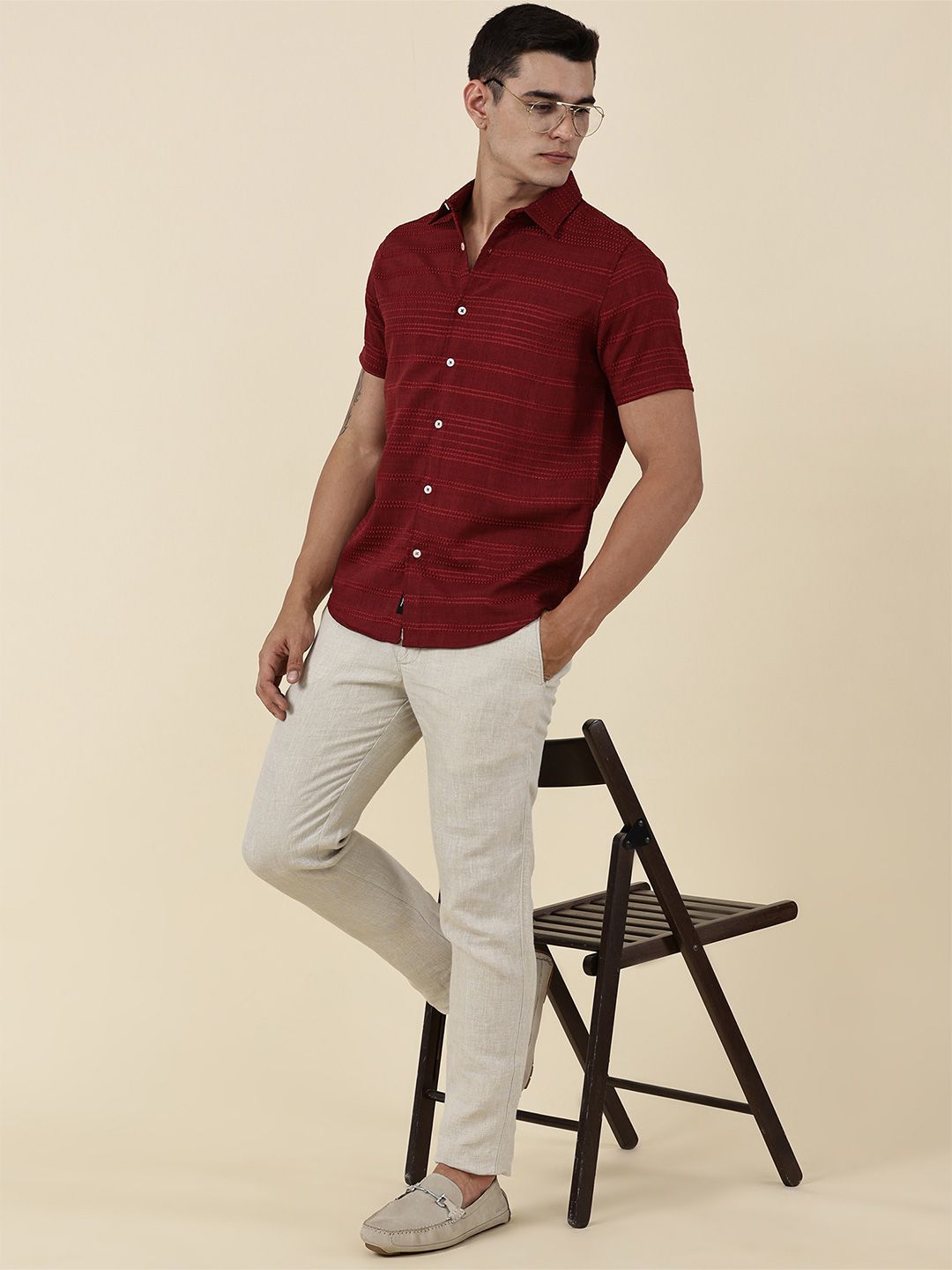 Thomas Scott Men Classic Slim Fit Horizontal Stripes Opaque Printed Casual Shirt