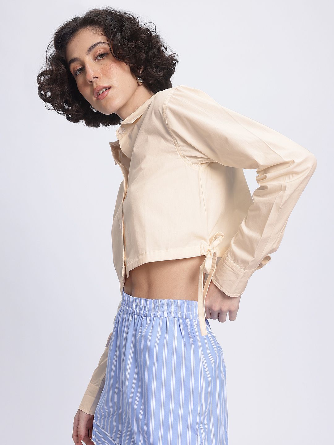 DressBerry Cutesy Cute Tie-Up Detail Crop Shirt