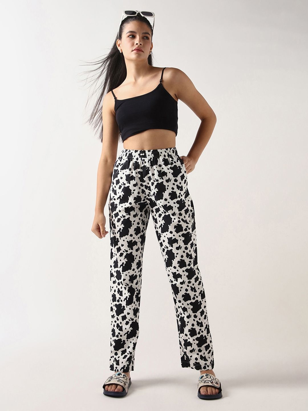 Bewakoof Women Printed Mid-Rise Cotton Lounge Pants