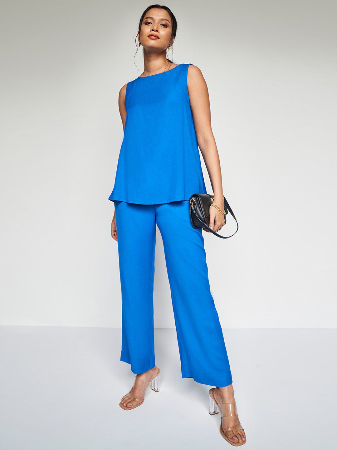 AND Round Neck Top & Mid -Rise Trouser Co-Ords