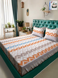 KLOTTHE Coklat Geometric Polycotton 300 TC Cadar Katil King dengan 2 Sarung Bantal-98 x 89 inci