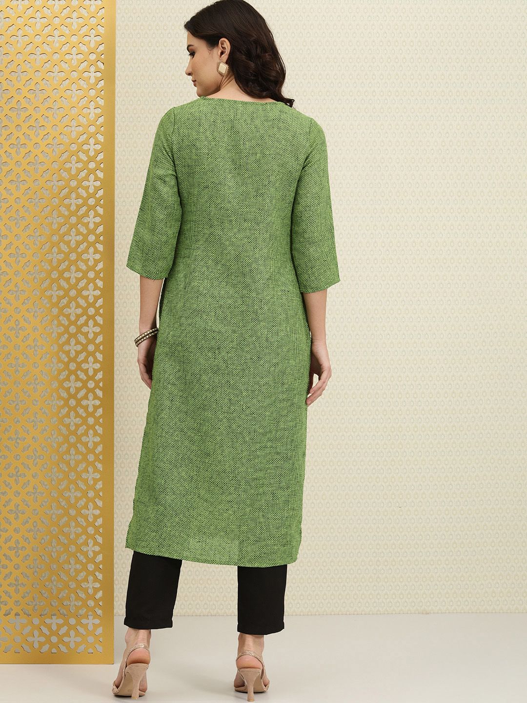 House of Pataudi Women Green & Black Keyhole Neck Kurta