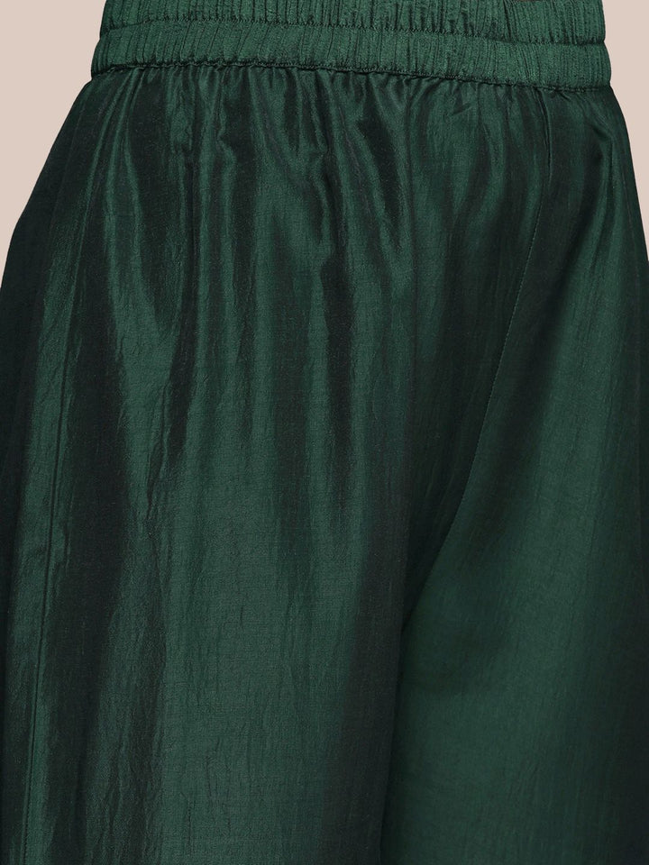 Varanga Women Green Yoke Design Mirror Work Kurta with Trousers &  Dupatta
