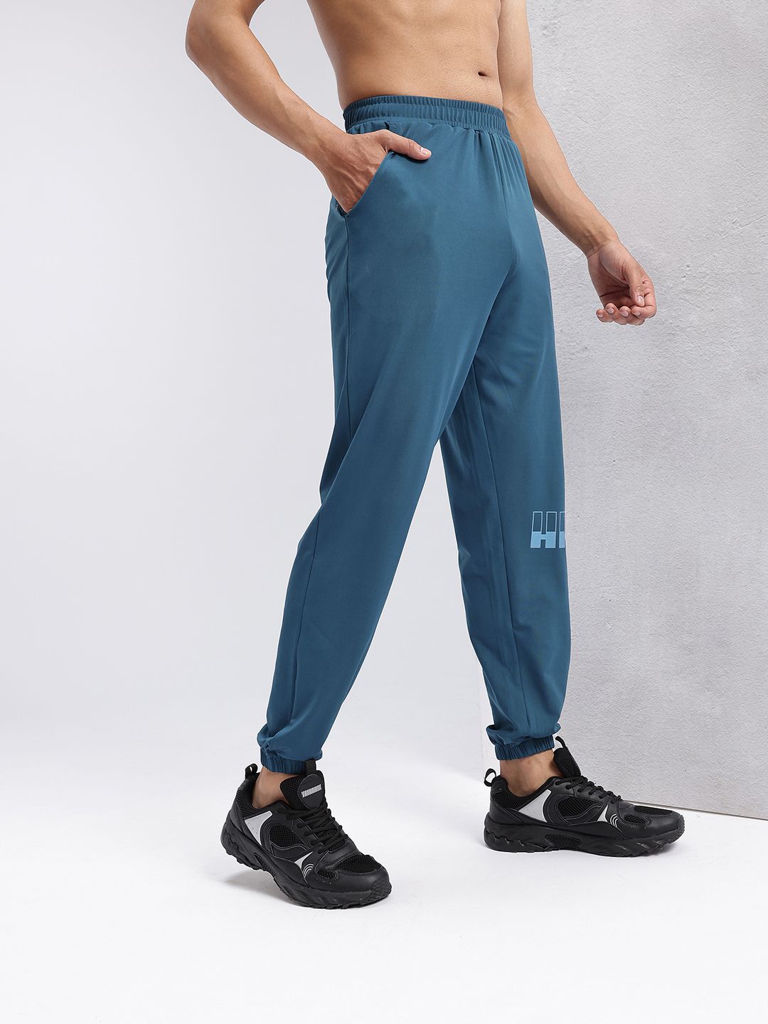 HRX by Hrithik Roshan Men Rapid-Dry Training Joggers