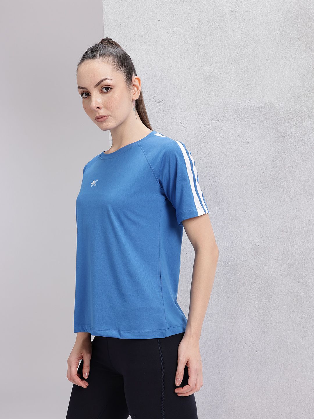 HRX by Hrithik Roshan Stripe Detail Training T-shirt