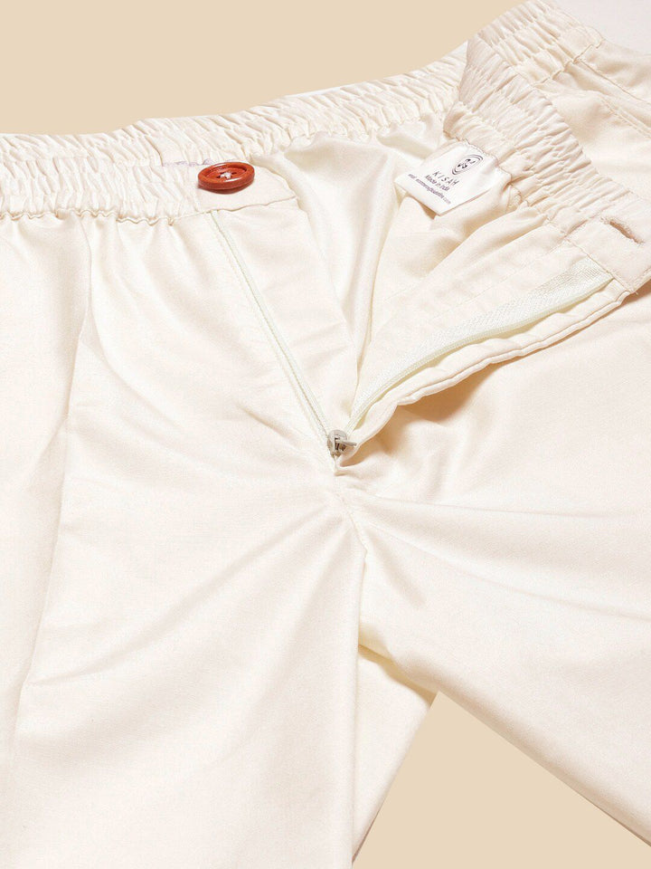 KISAH Men Relaxed Straight Leg Mid-Rise Cotton Pleated Trousers