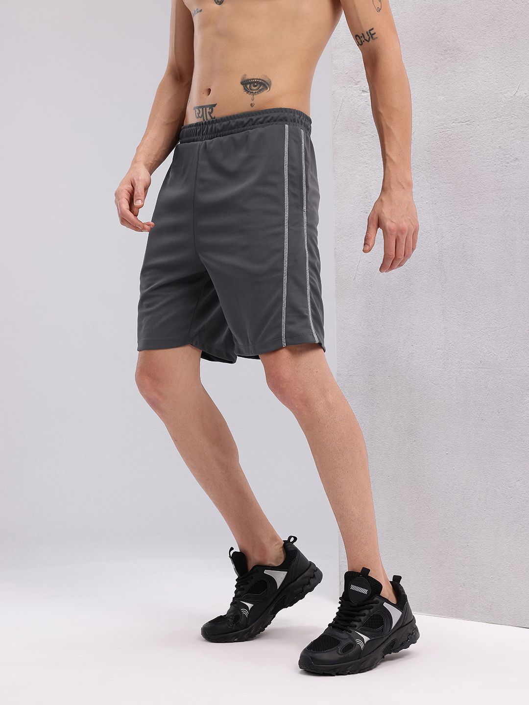 HRX by Hrithik Roshan Men Contrast Stitch Training Shorts