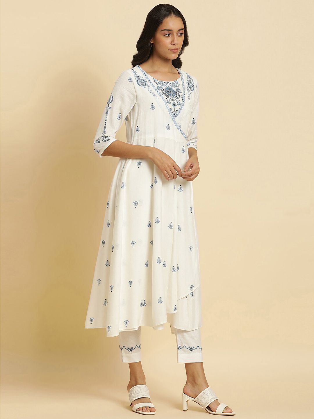 W White Floral Printed Angrakha Kurta with Trousers & With Dupatta