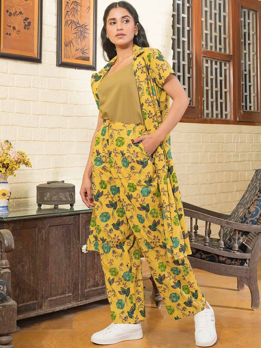SANSKRUTIHOMES Floral Printed Notched Lapel Collar Pure Cotton Shrug With Trousers