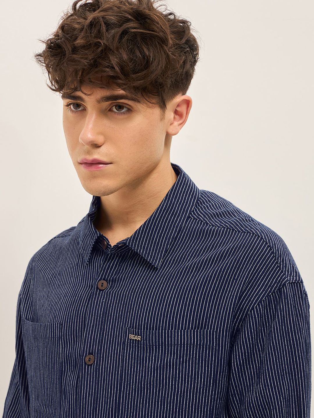 THE BEAR HOUSE Men Spread Collar Pinstripes Striped Casual Shirt