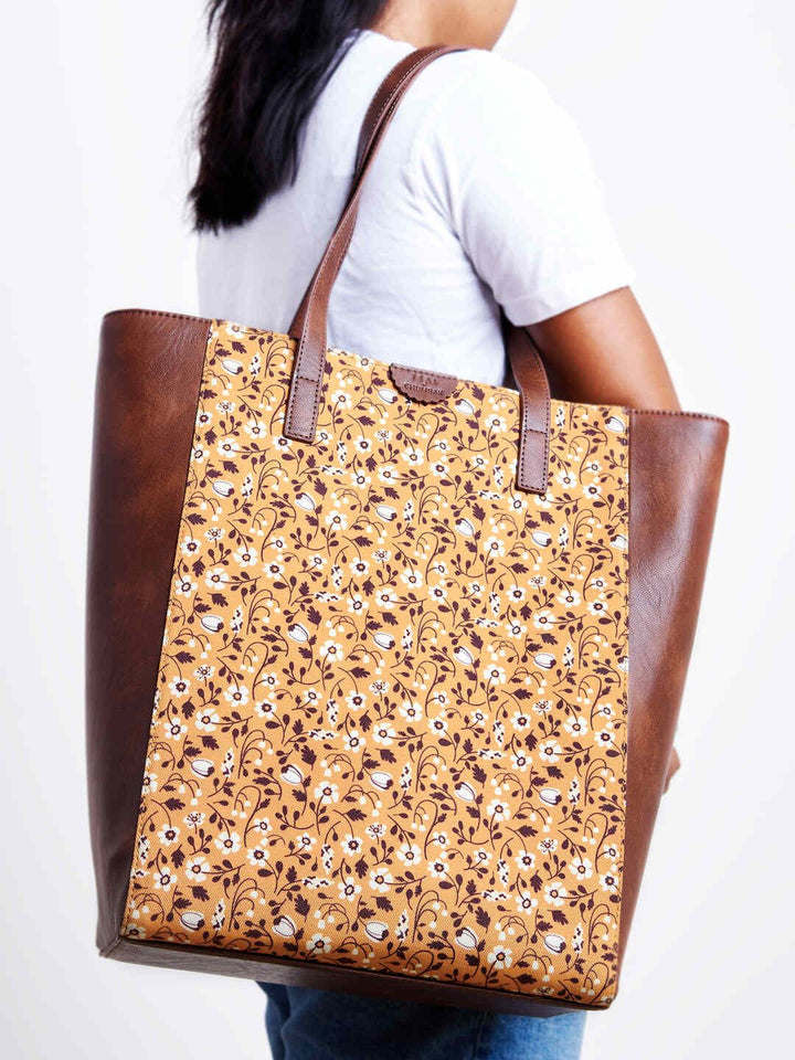 TEAL BY CHUMBAK Women Floral Printed Canvas Shopper Tote Bag
