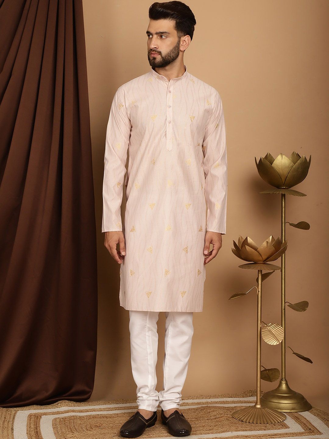 SOJANYA Printed Kurta with Churidar