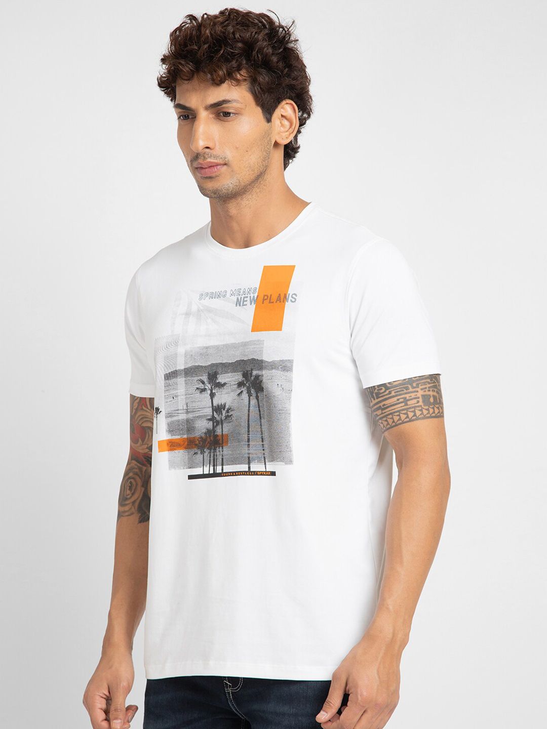 SPYKAR Men Graphic Printed Slim Fit T-shirt