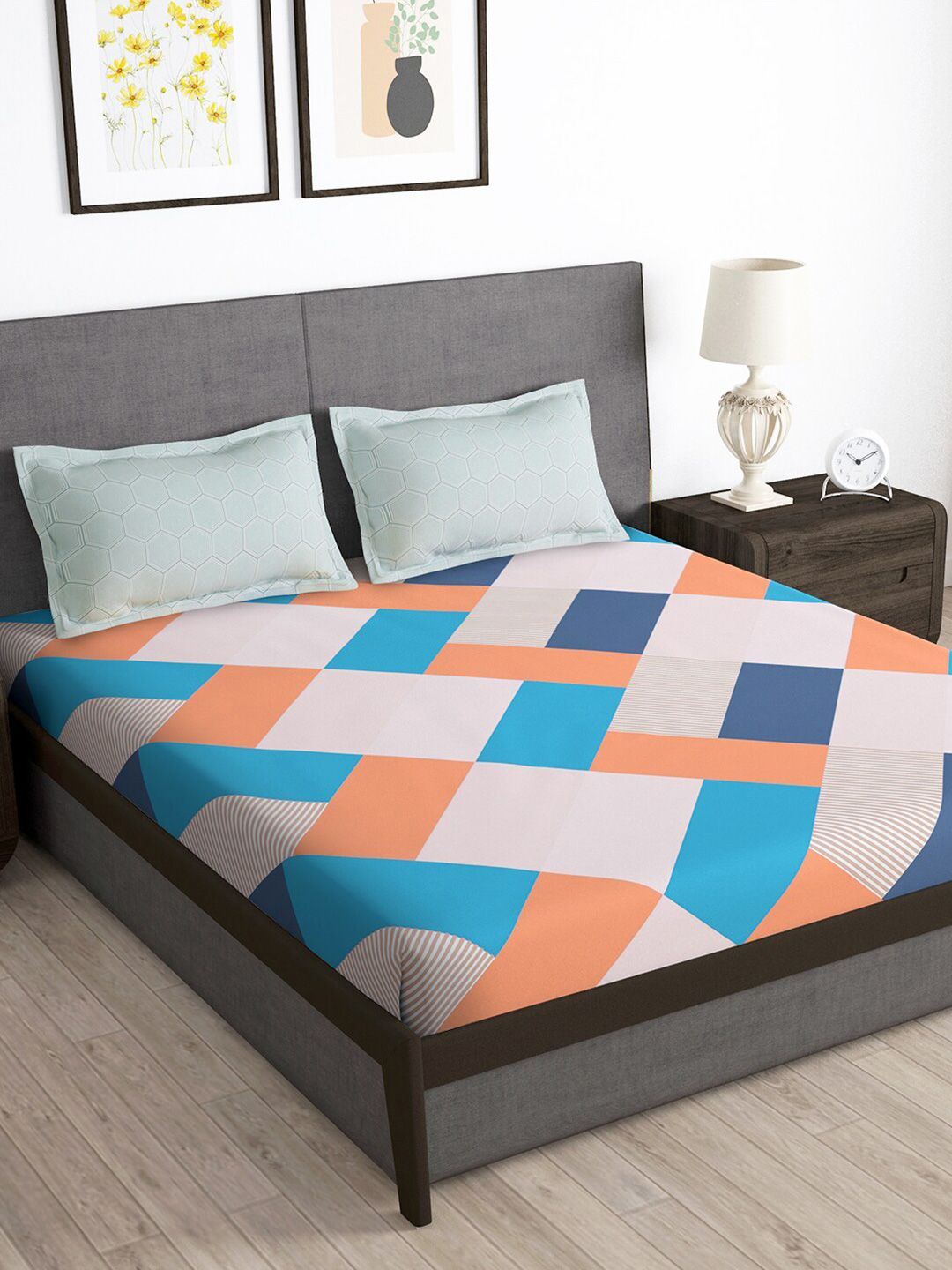 Story@home Peach & Blue Geometric 180 TC Queen Bedsheet with 2 Pillow Covers