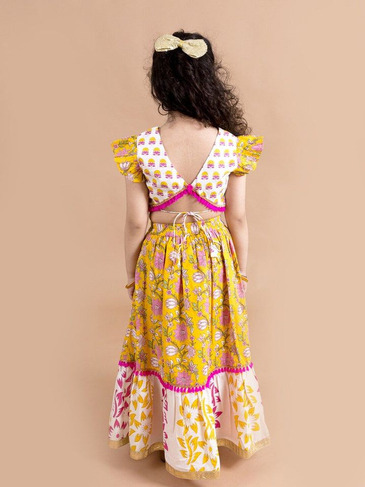 pspeaches Girls Yellow & Pink Printed Ready to Wear Lehenga & Blouse With Dupatta