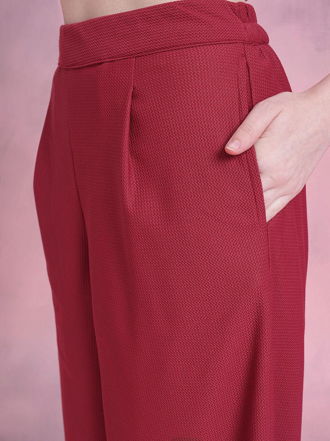 DressBerry Textured Vest Top With Pleated Pants Co-Ords