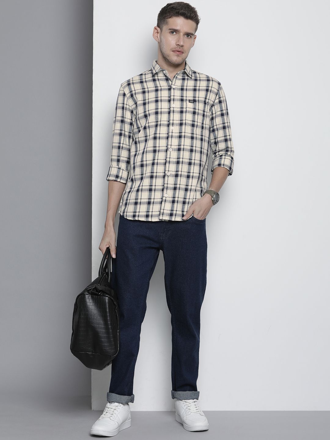 The Indian Garage Co Men Smart Slim Fit Opaque Checked Casual Shirt