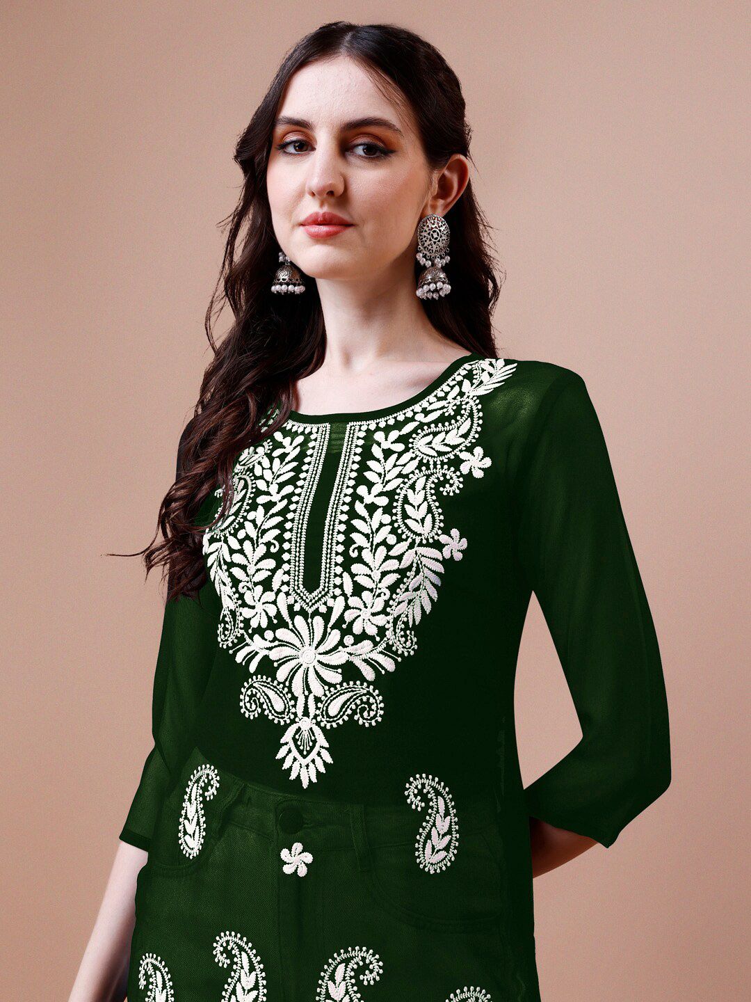 Kalini Paisley bersulam Chikankari Straight Kurta
