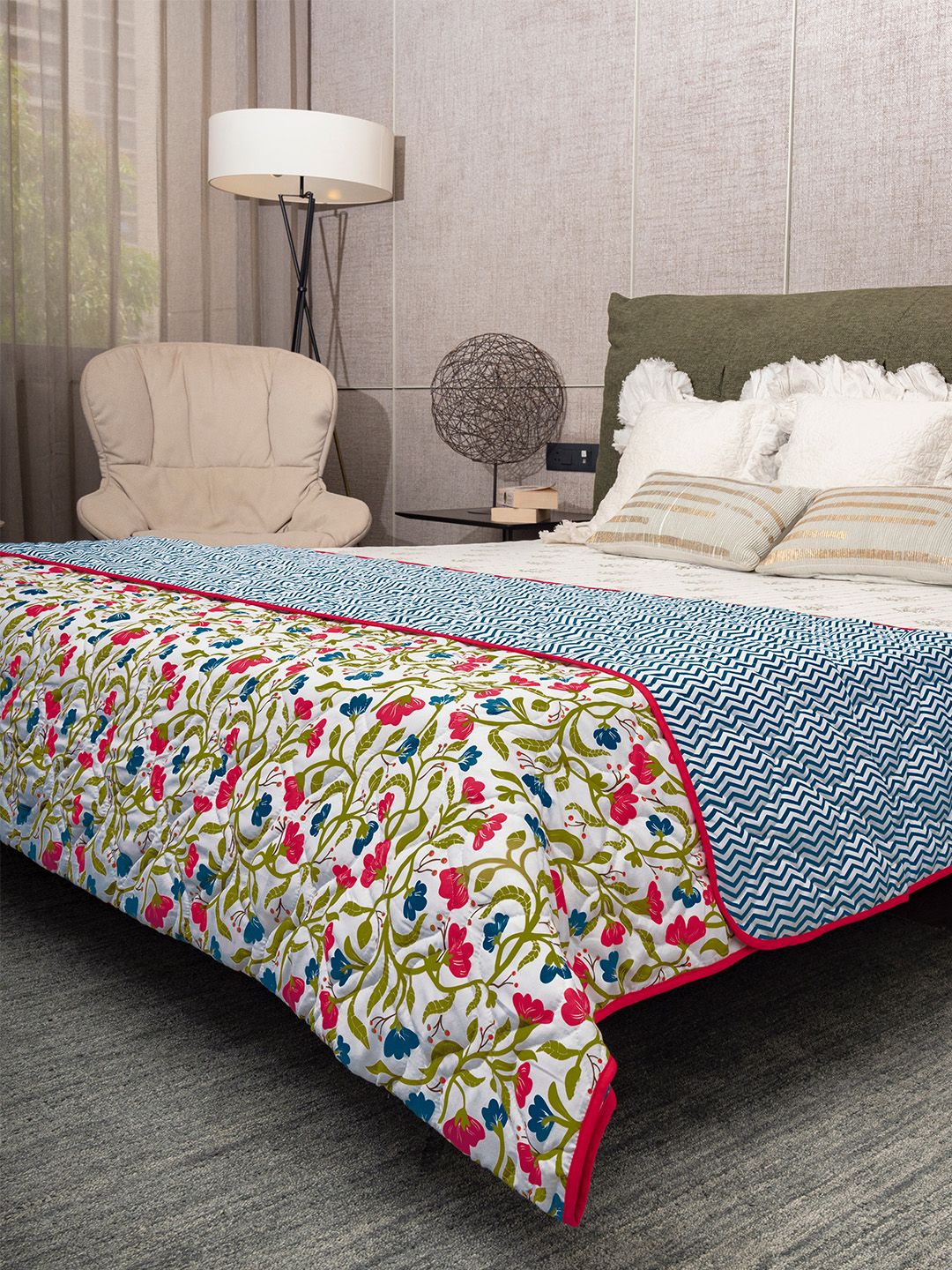 URBAN SPACE Pink & Blue Floral Microfiber AC Room 300 GSM Double Bed Blanket