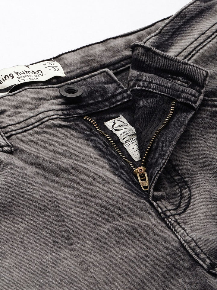 Menjadi Lelaki Manusia Kelabu Kelabu Sesuai Cahaya Pudar Seluar Jeans Kasual