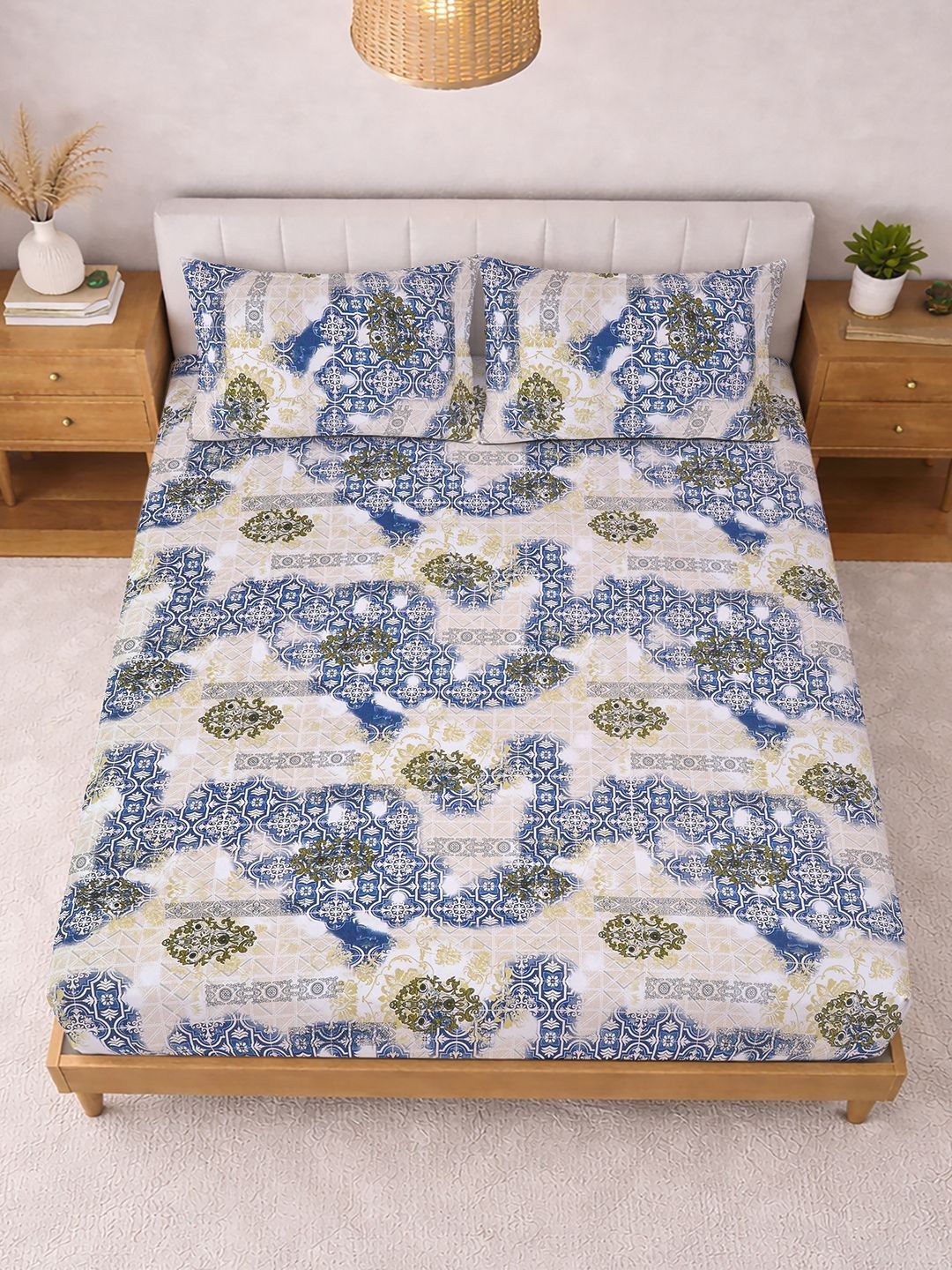 Myntra Elegant Homes Motif Etnik Biru 300 TC Cadar dengan 2 Sarung Bantal