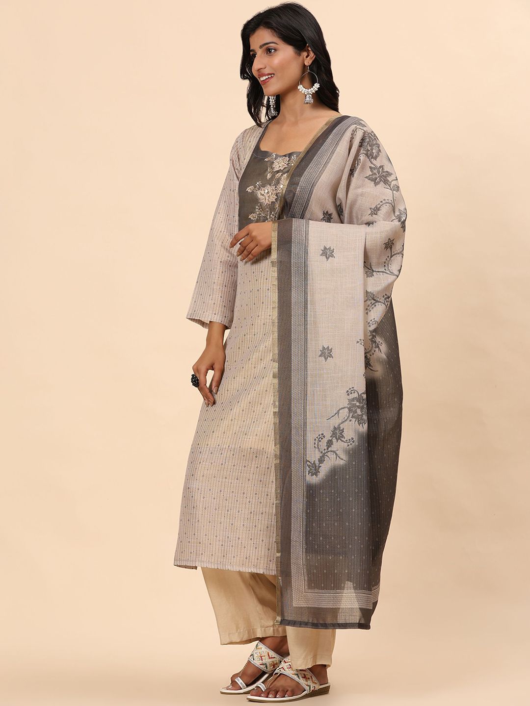 Mamicha Women Floral Embroidered Regular Pure Cotton Kurta with Palazzo & Dupatta