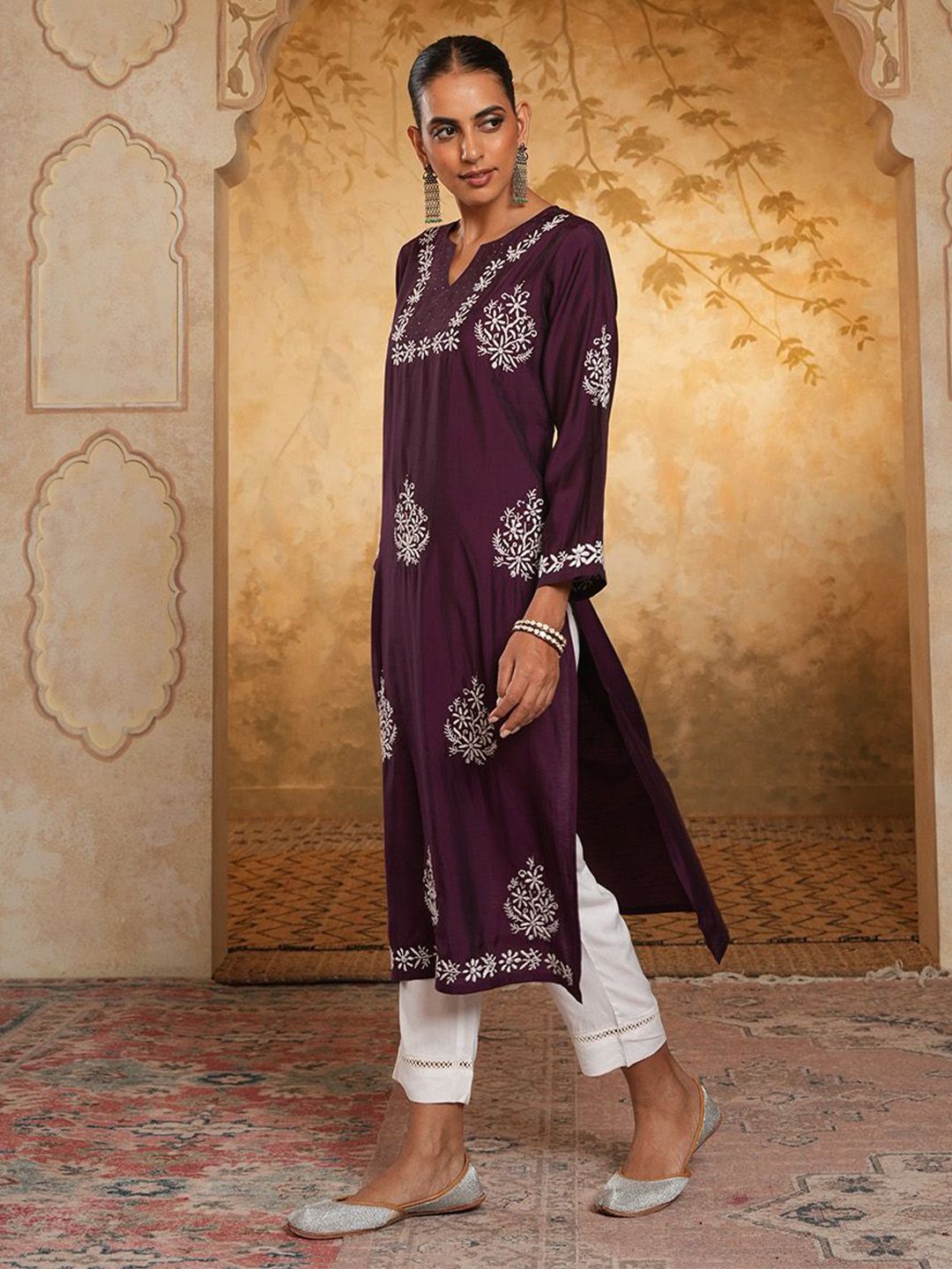 House of Chikankari Women Dark Purple Chanderi Chikankari Embroidered Kurta