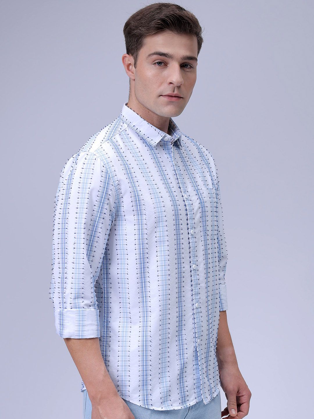 The Indian Garage Co Men Slim Fit Spread Collar Textured Cotton Casual Shirt