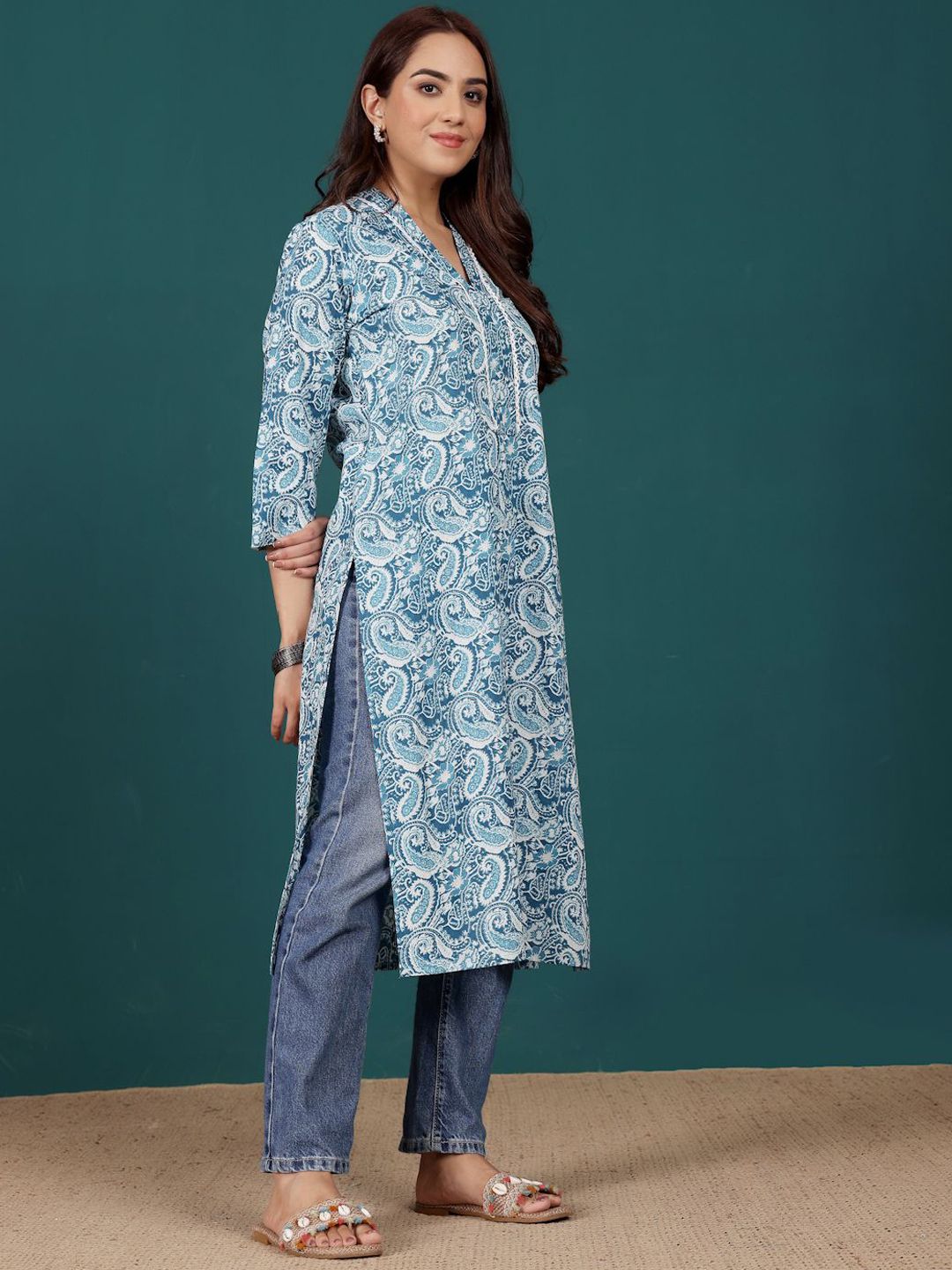 Varanga Women Paisley Printed Indie Prints Kurta