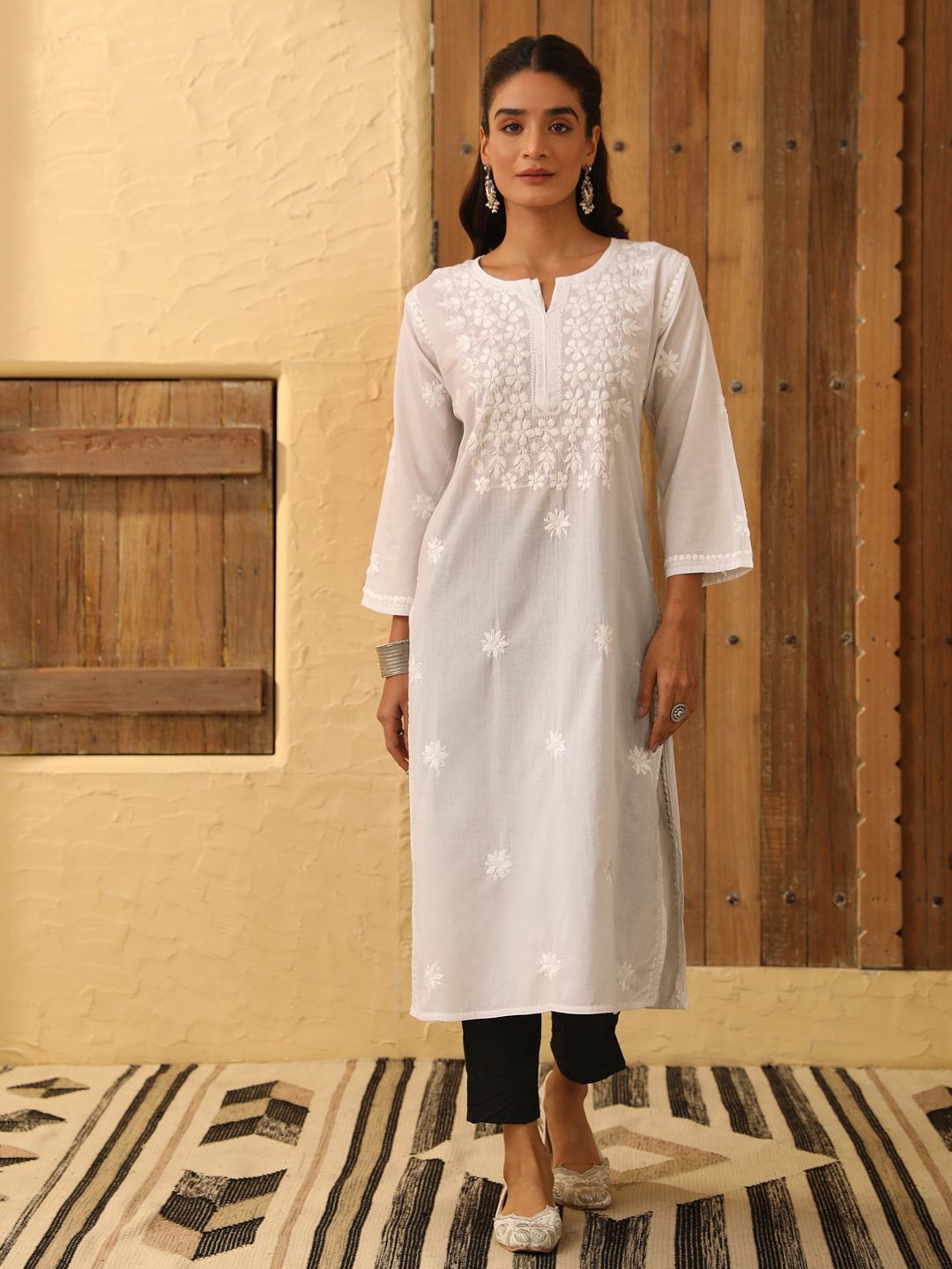 House of Chikankari Women White Cotton Chikankari Embroidered Kurta