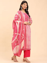 Mamicha Women Floral Printed Regular Pure Cotton Kurta with Palazzos & With Dupatta