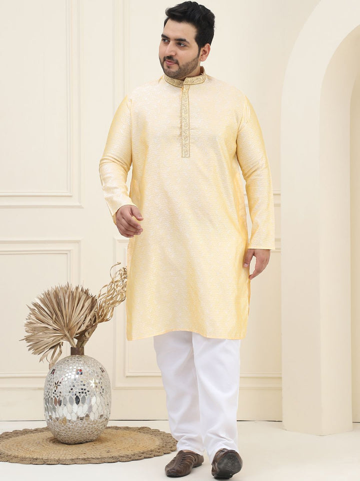 SOJANYA PLUS Woven Design Mandarin Collar Regular Straight Kurta with Pyjamas