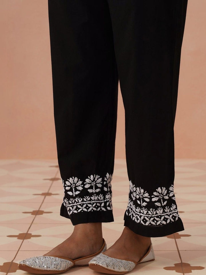 Rumah Chikankari Kurta Chikankari Biasa Wanita dengan Seluar