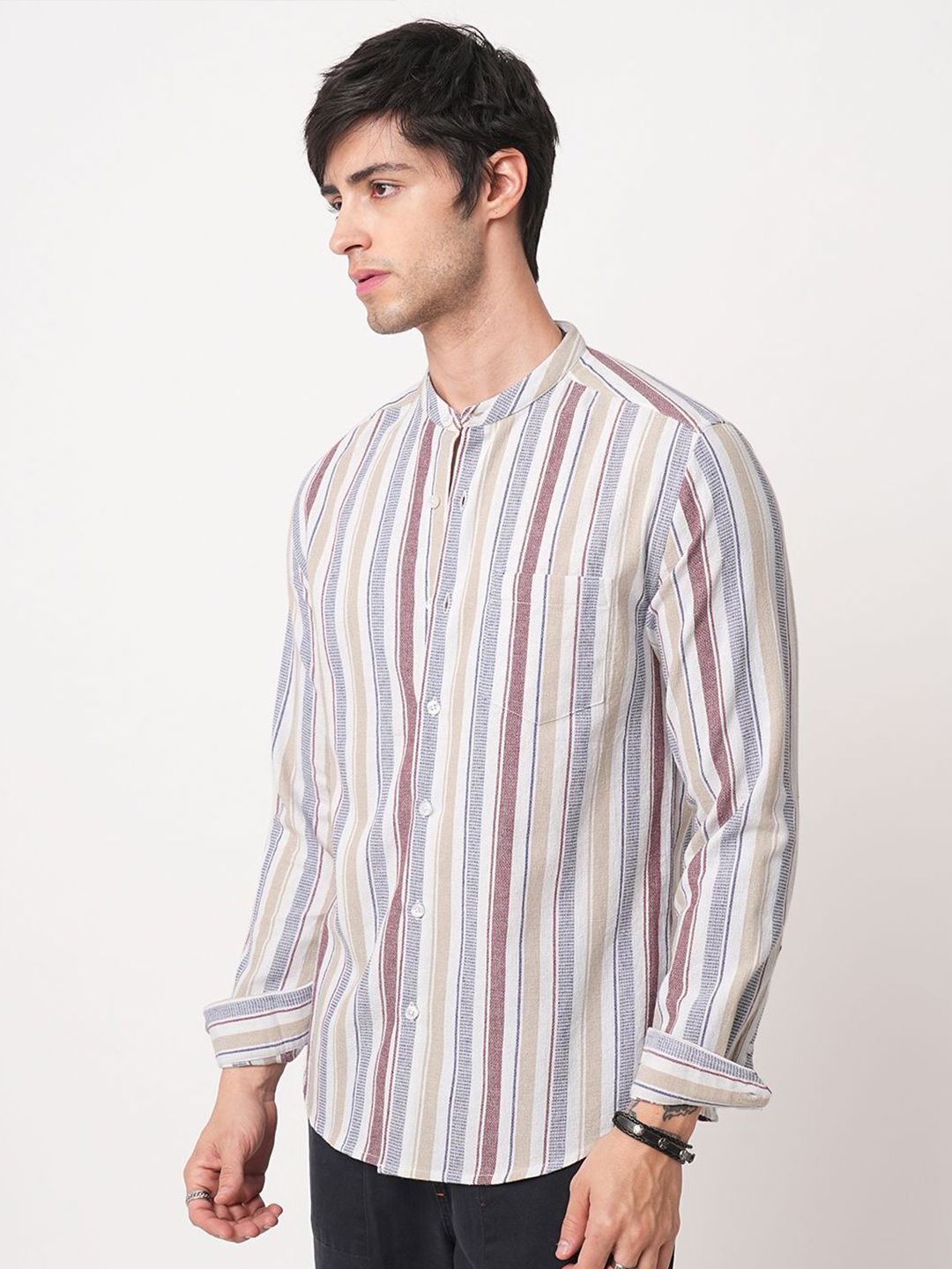 VASTRADO Men Vertical Striped Classic Slim Fit Cotton Casual Shirt