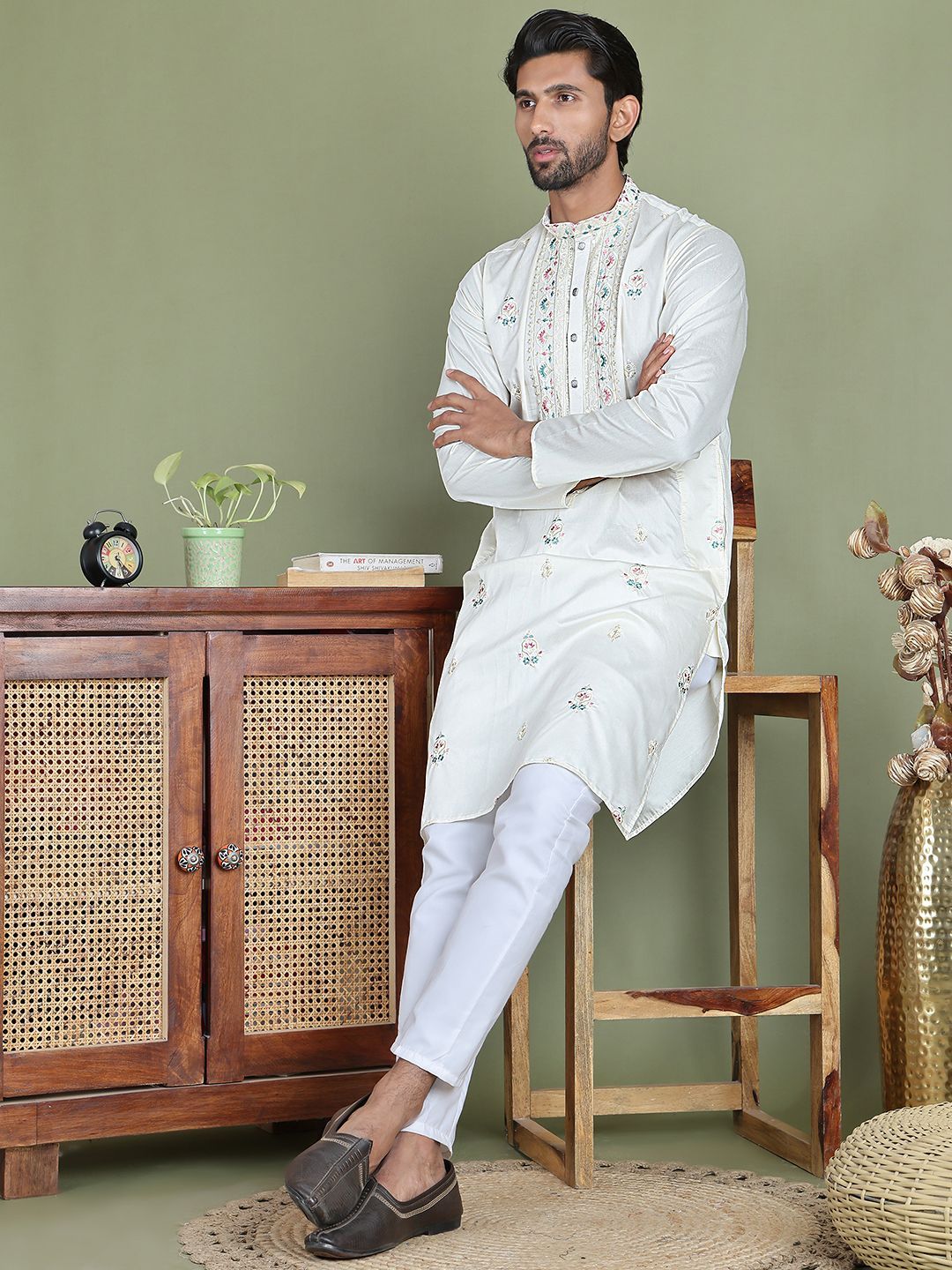 Jompers Ethnic Motifs Printed Sequined Embellished Straight Kurta with Trouser