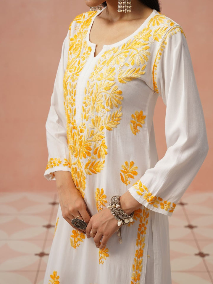 Rumah Chikankari Kurta Chikankari Biasa Wanita dengan Seluar