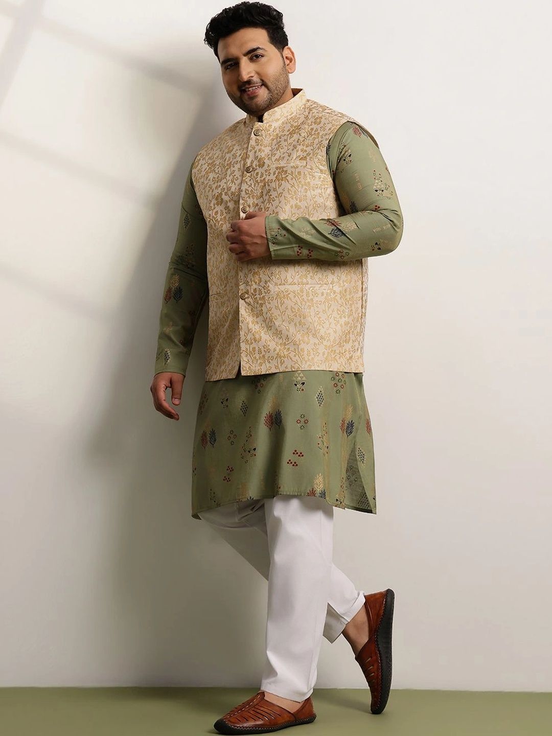 SOJANYA PLUS Woven Design Brocade Nehru Jackets