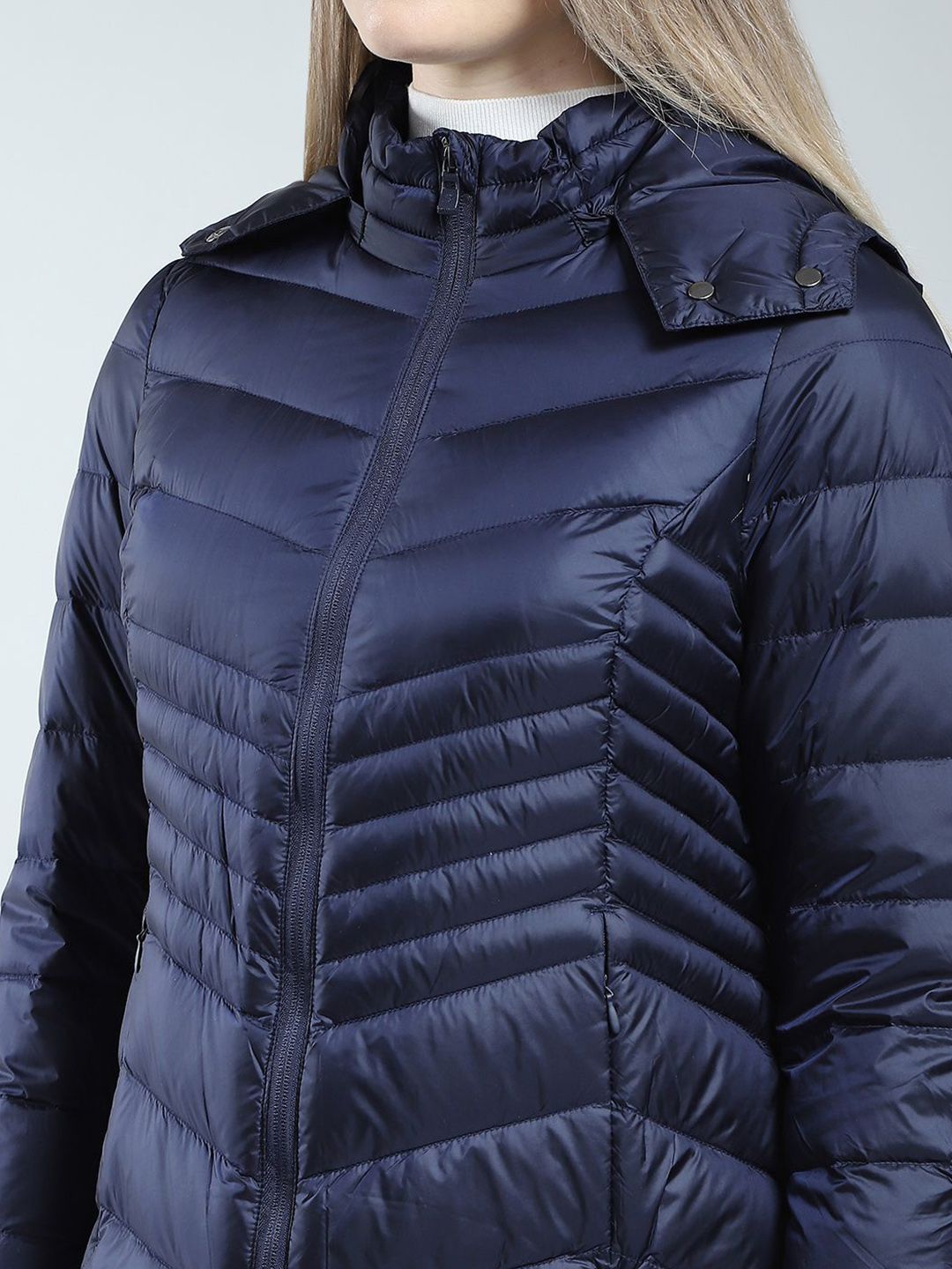 Monte Carlo Women Solid Hooded Puffer Jacket