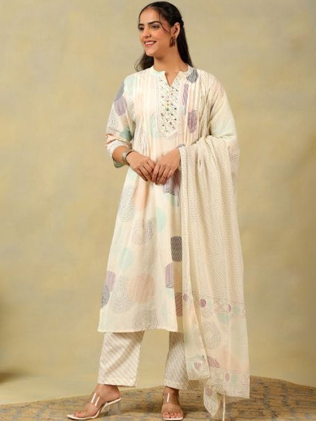 Mamicha Women Printed Pure Cotton Kurta with Trousers & With Dupatta