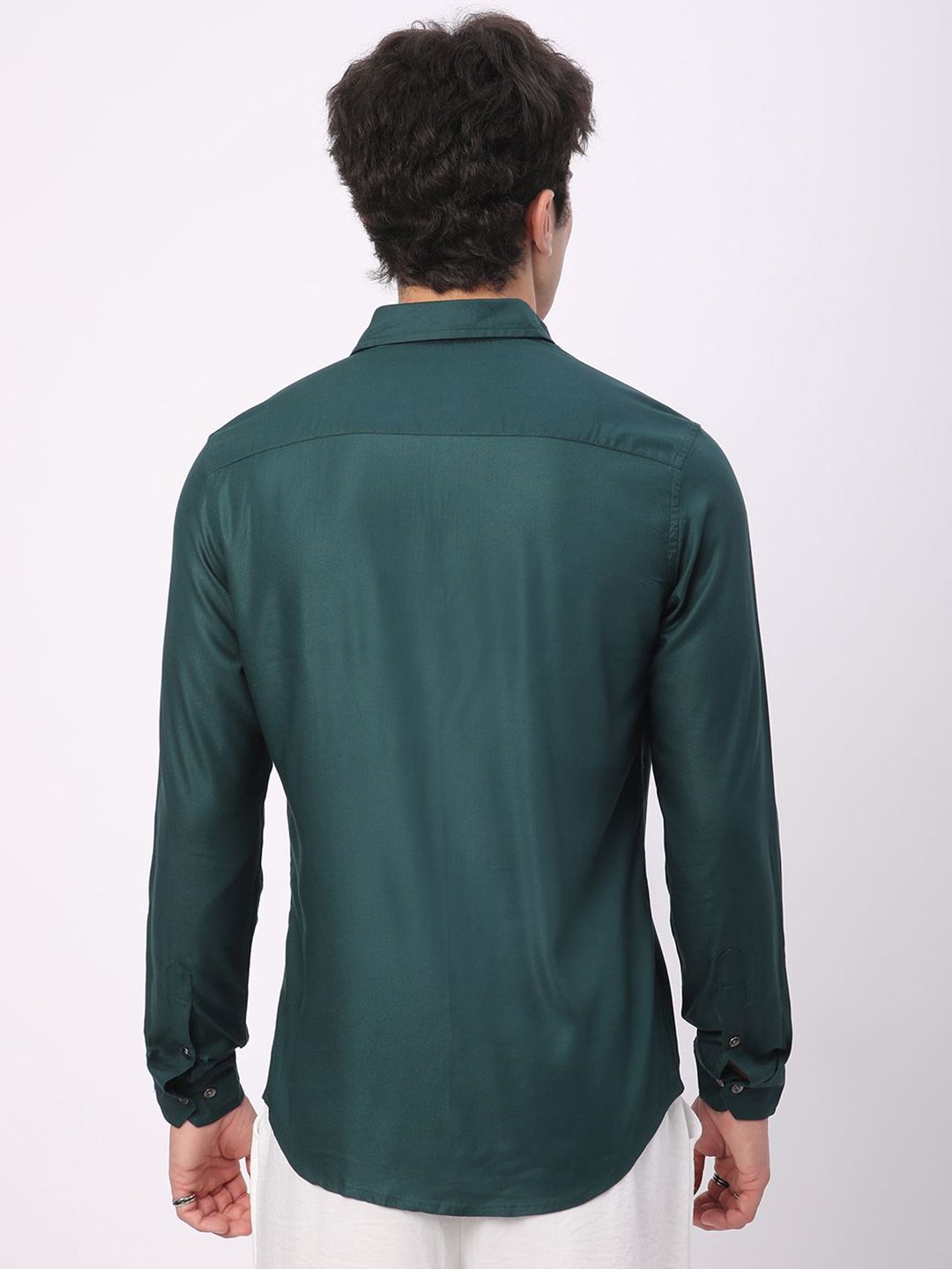 VASTRADO Men Classic Slim Fit Opaque Casual Shirt