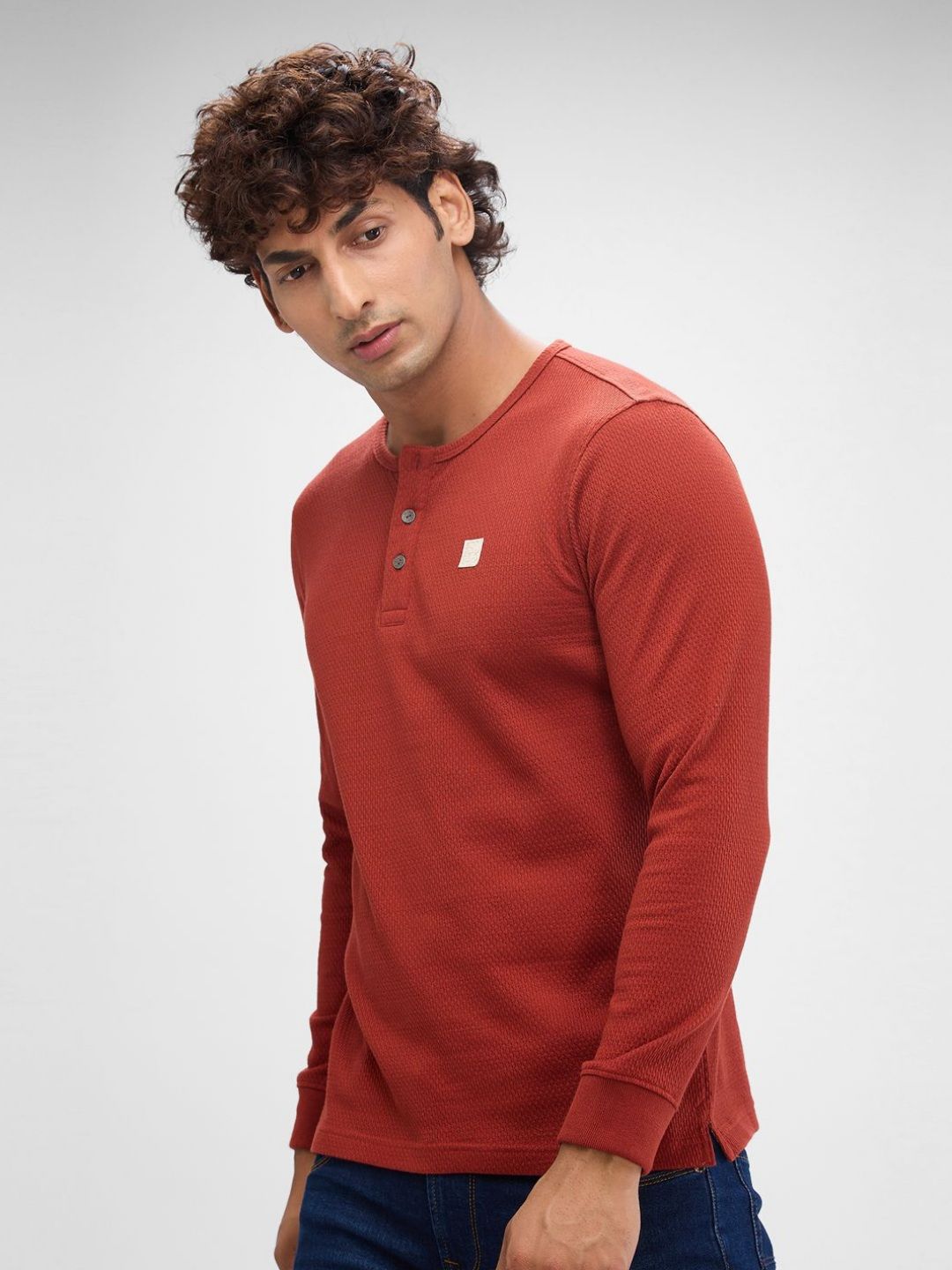 SPYKAR Men Henley Neck Solid Slim Fit T-shirt