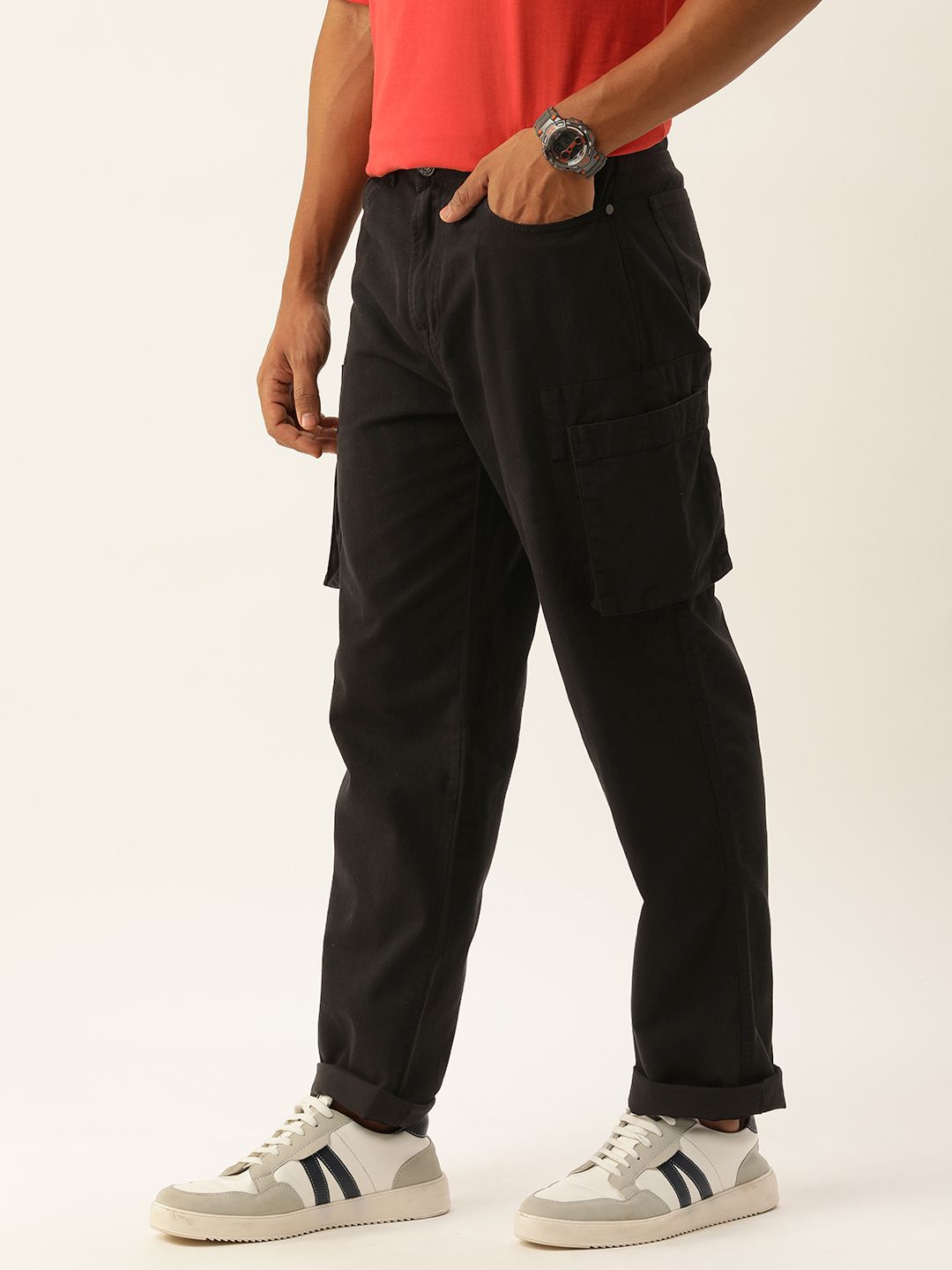 Bene Kleed Men Solid Straight Fit Cargos Trousers