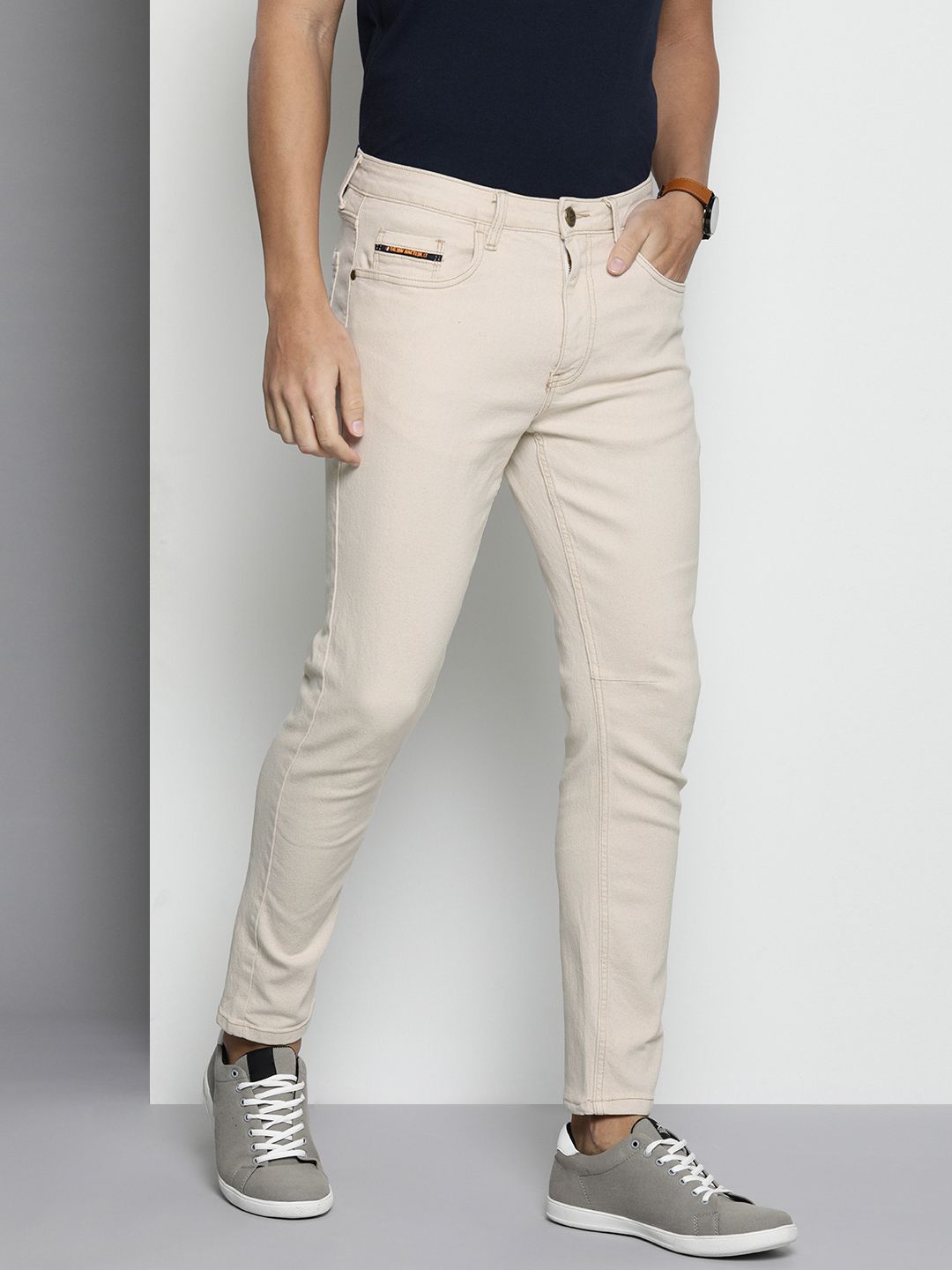 The Indian Garage Co Men Carrot fit Jeans