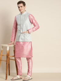 SOJANYA Men Embroidered Kurta with Churidar
