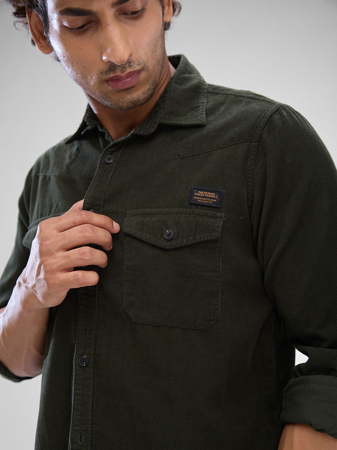 SPYKAR Men Slim Fit Opaque Solid Spread Collar Casual Shirt