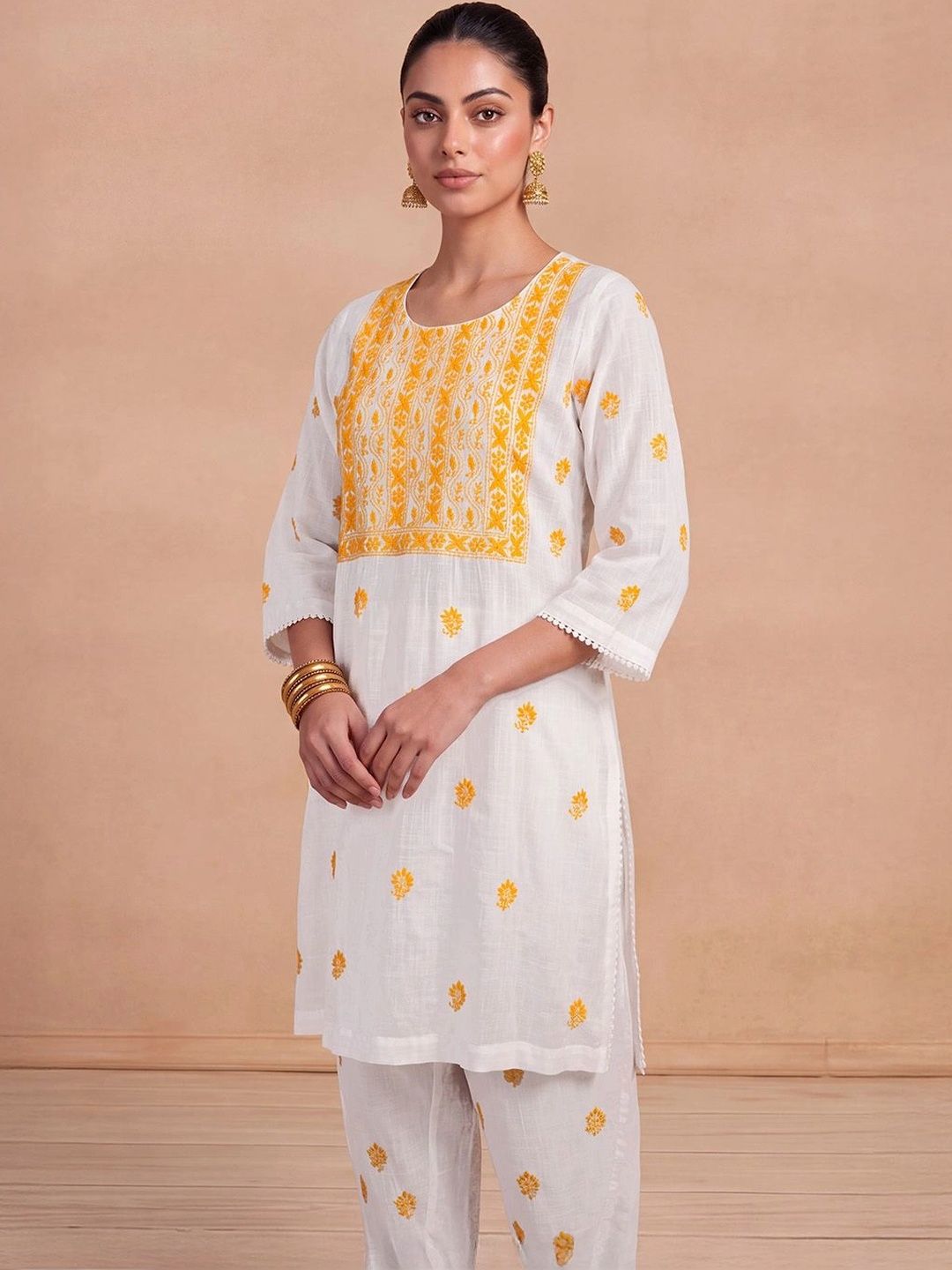 House of Chikankari Women Regular Chikankari Kurta with Trousers